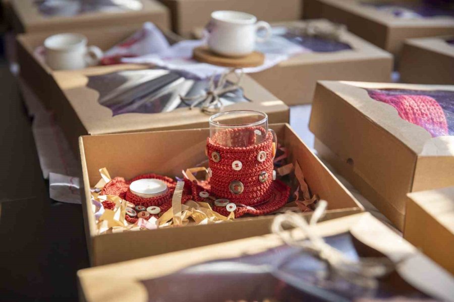 Üretici Kadınlar, Kadın Kooperatif Ve Dernekleri İle Silifke Gazi Çiftliği’nde Bir Araya Geldi