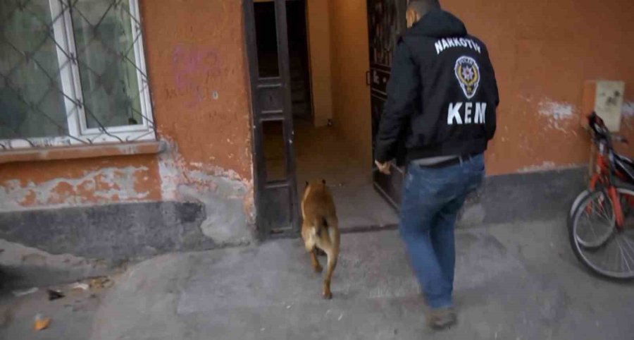 Aksaray’da Zehir Tacirlerine Şok Operasyon: 12 Tutuklama