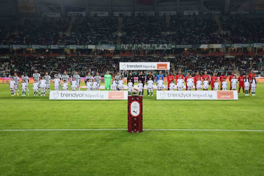 Trendyol Süper Lig: Konyaspor: 0 - Hatayspor: 0 (ilk Yarı)