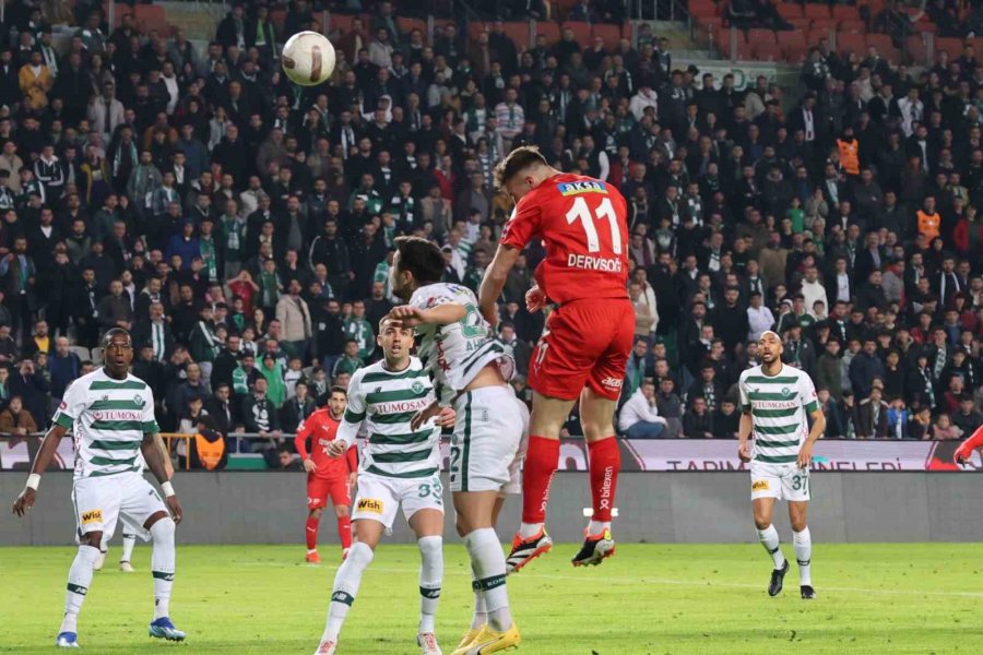 Trendyol Süper Lig: Konyaspor: 0 - Hatayspor: 0 (ilk Yarı)