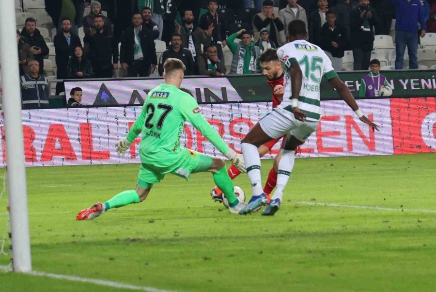 Trendyol Süper Lig: Konyaspor: 0 - Hatayspor: 0 (ilk Yarı)