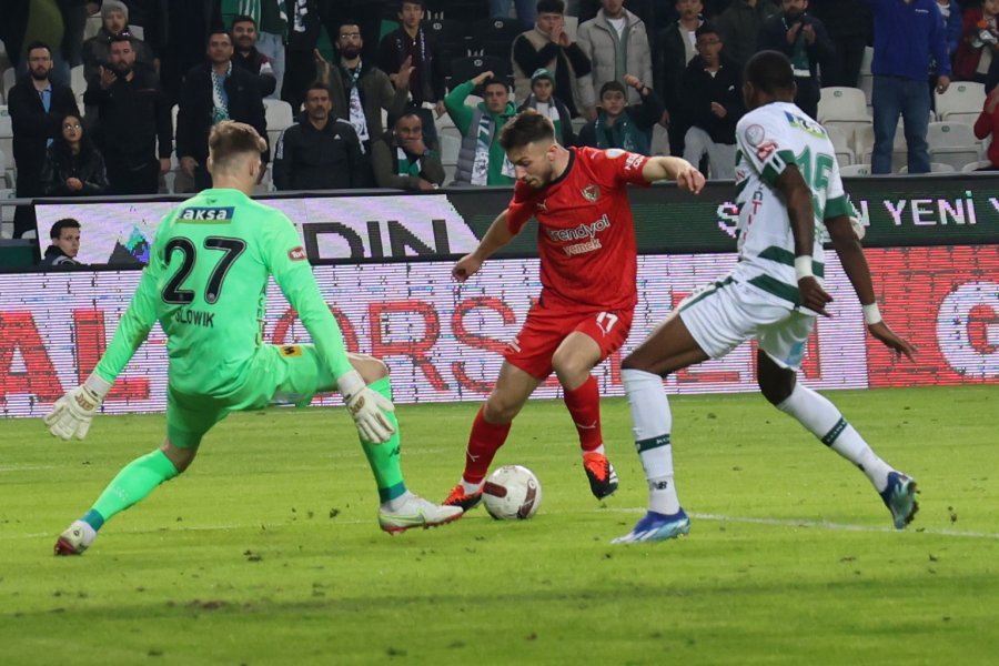 Trendyol Süper Lig: Konyaspor: 0 - Hatayspor: 0 (ilk Yarı)