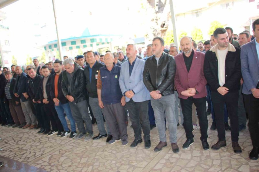 Trafik Kazasında Hayatını Kaybeden Asteğmen Toprağa Verildi