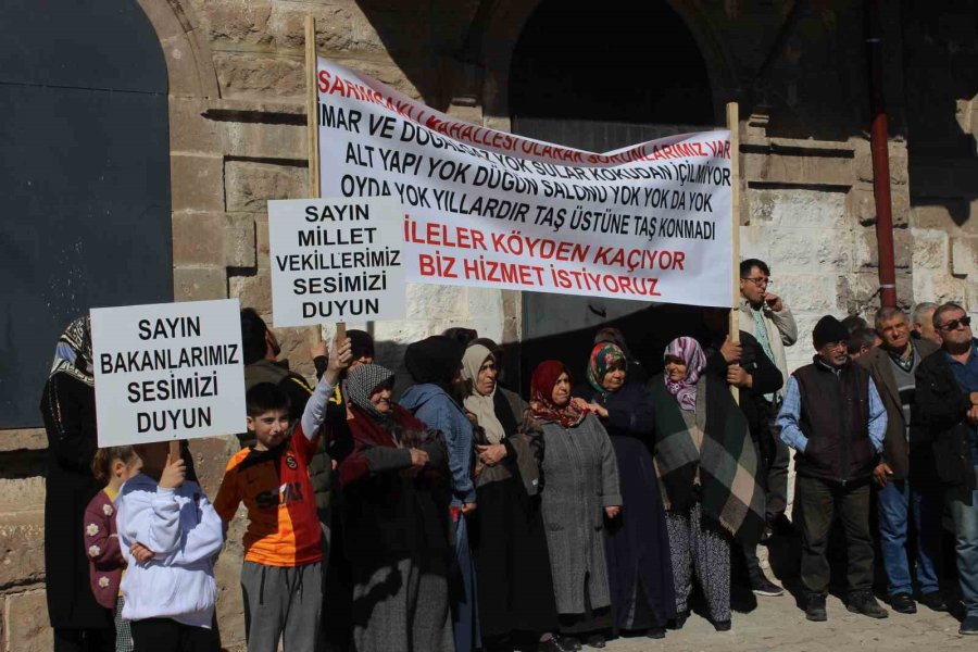 2 Bin 500 Nüfuslu Mahallenin Sakinleri Seçimlerde Oy Kullanmama Kararı Aldı