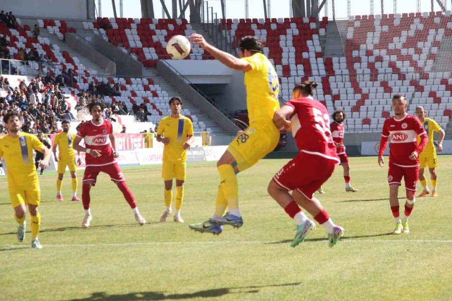 Tff 2. Lig: Karaman Fk: 2 - Belediye Derincespor: 0