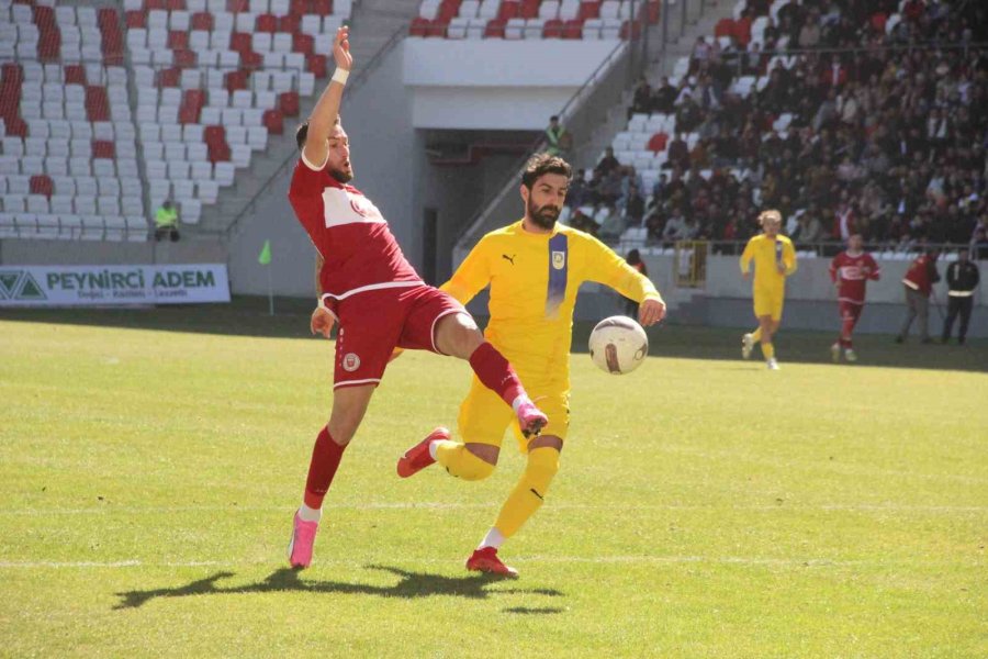 Tff 2. Lig: Karaman Fk: 2 - Belediye Derincespor: 0
