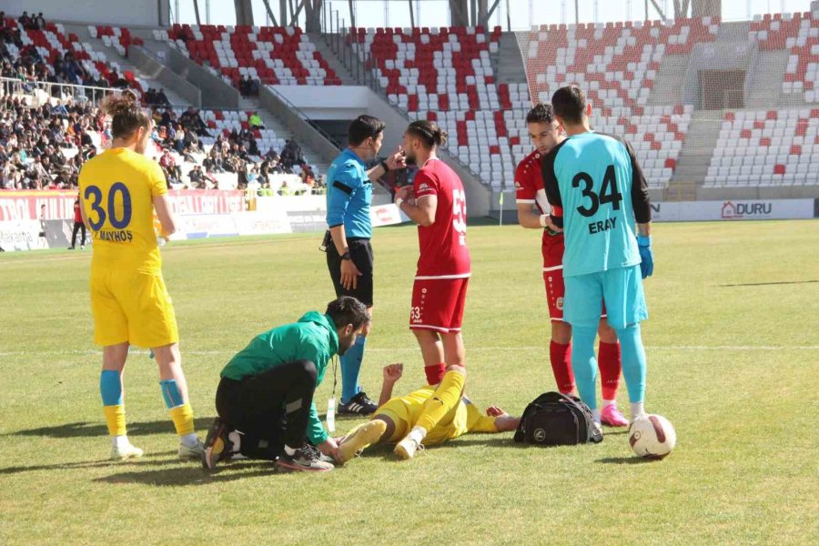 Tff 2. Lig: Karaman Fk: 2 - Belediye Derincespor: 0