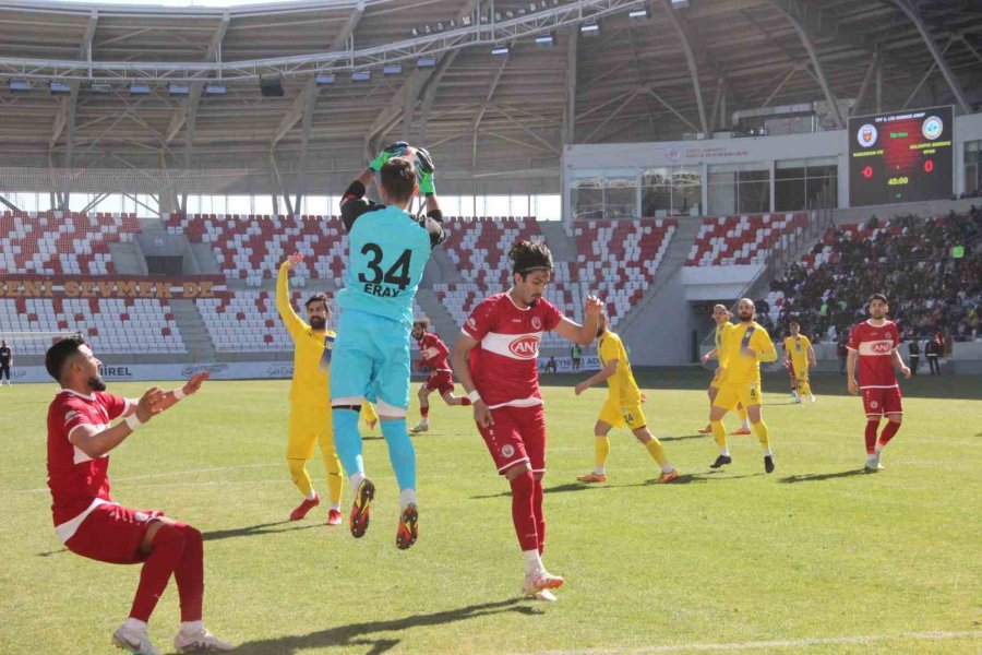 Tff 2. Lig: Karaman Fk: 2 - Belediye Derincespor: 0