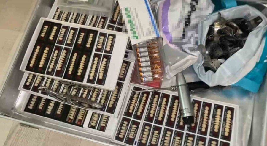Evini Diş Kliniğine Çeviren Sahte Doktor Operasyonla Yakalandı