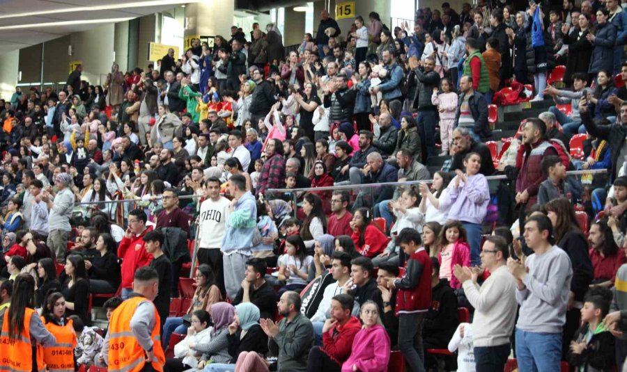 Melikgazi Kayseri Basketbol 11. Galibiyetini Aldı