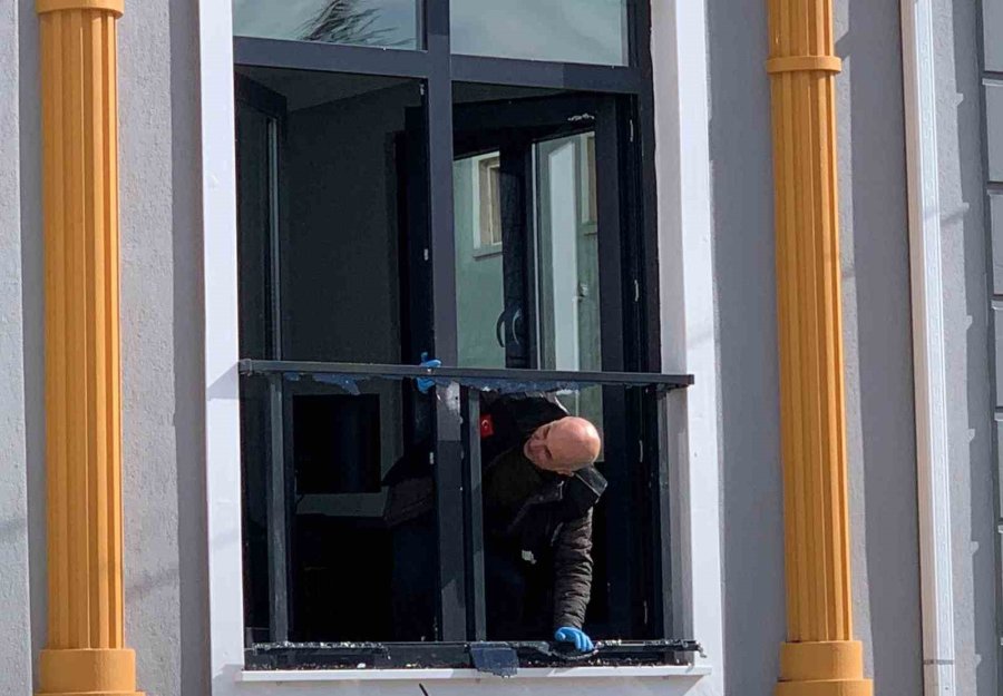 Karaman’da Hukuk Ve Danışmanlık Bürosuna Silahlı Saldırı