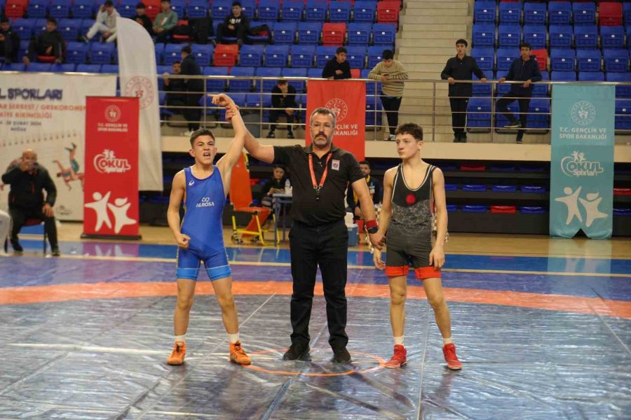Okul Sporları Güreş Türkiye Şampiyonası, Niğde’nin Ev Sahipliğinde Başladı