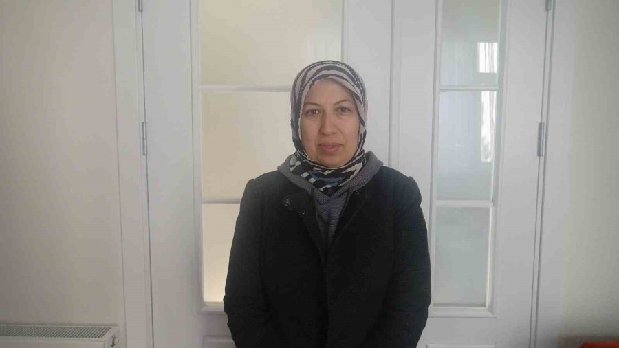 Lağım Borusuna Giren Yavru Kedi İçin Seferber Oldular