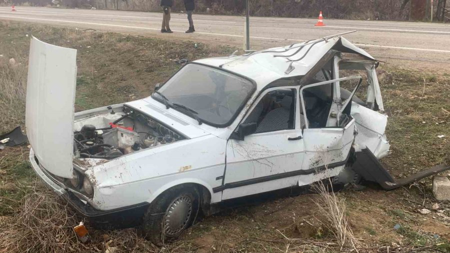 Karaman’da Tır Otomobile Arkadan Çarptı: 1 Yaralı