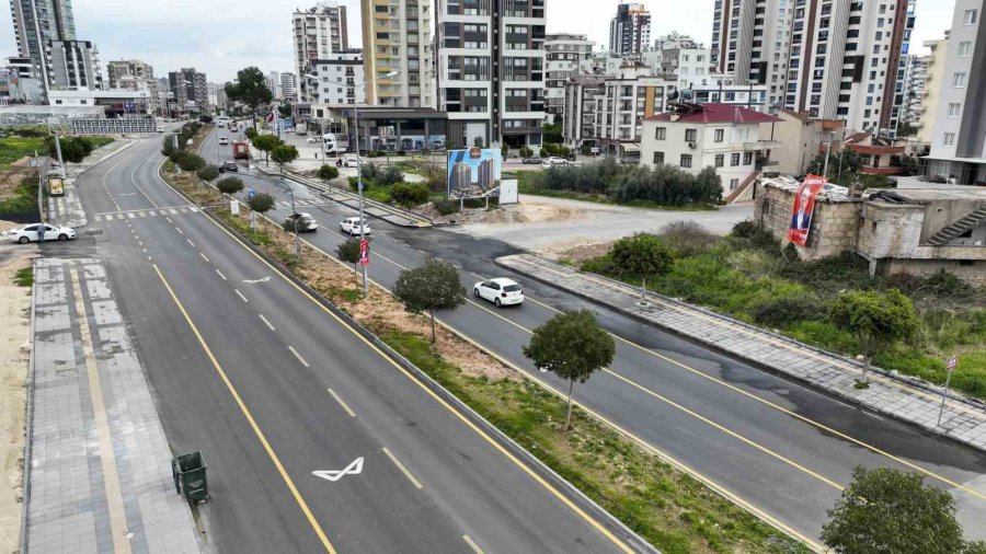 Mezitli’de Zeytinli Caddesi Yenilendi