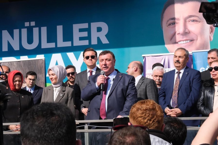 Bakan Göktaş, Eskişehir’de Seçim İrtibat Ofisi Açılışına Katıldı