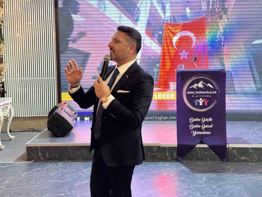 Bakan Göktaş, Eskişehir’de Büyük Emirdağlılar Buluşması’na Katıldı