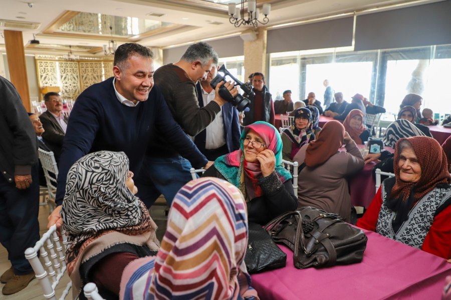 Alanya Belediyesi ‘yaşlılara Yönelik Kale Gezisi’ Düzenlendi