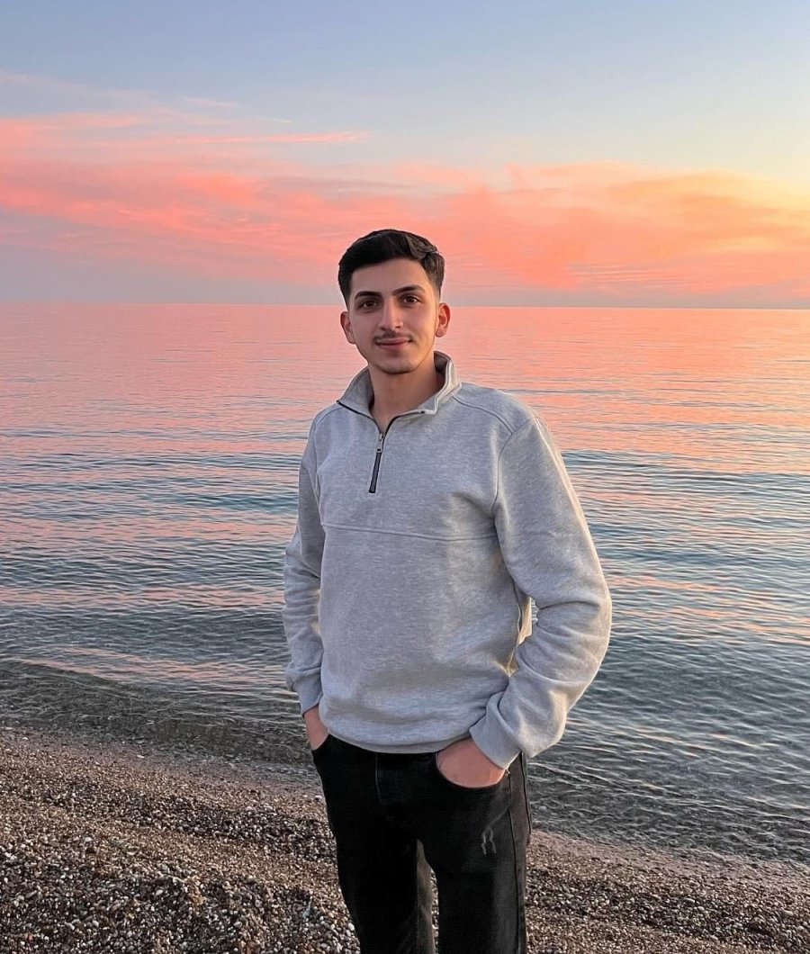 Arkadaşlarından Helallik İstedikten Sonra Kanlar İçerisinde Bulundu