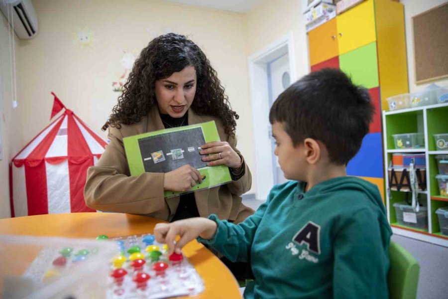 Mersin Büyükşehir Belediyesi Otizm Aile Danışma Merkezini Hayata Geçirdi