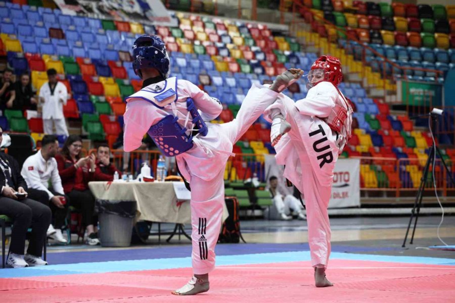 Para Tekvando Türkiye Şampiyonası Konya’da Başladı