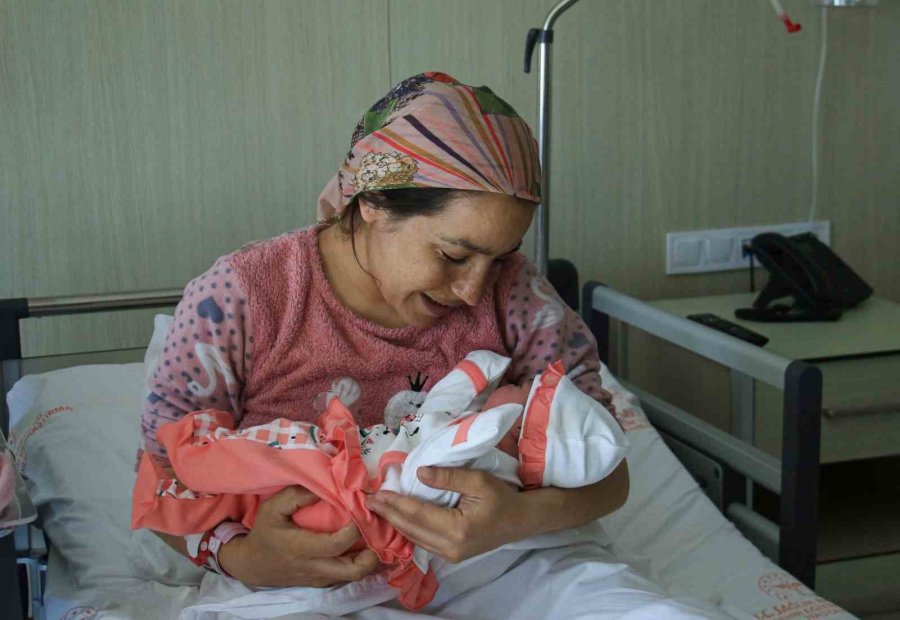 29 Şubat’ta Doğdular, 4 Yılda Bir Doğum Günü Kutlayacaklar