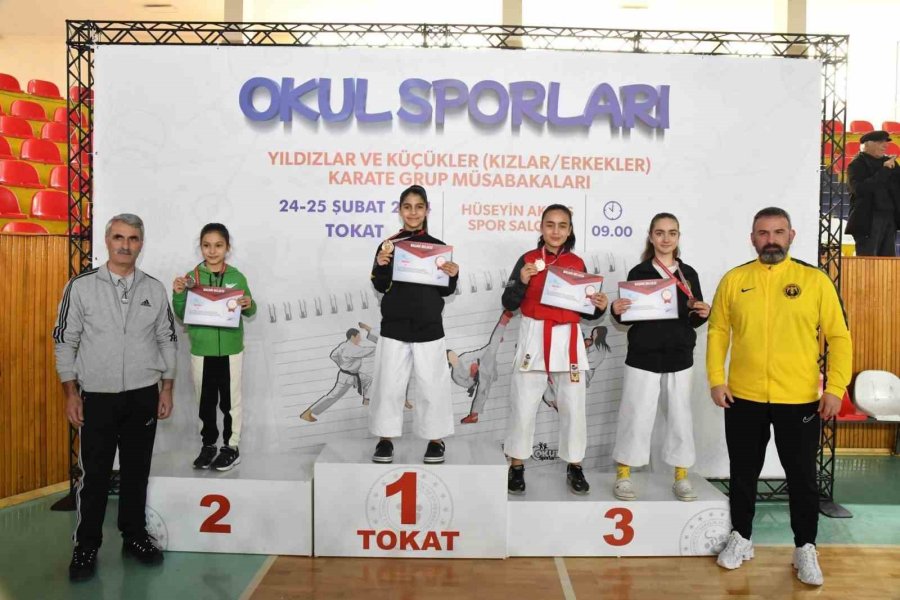 Kayserili Karatecilerden 10 Madalya