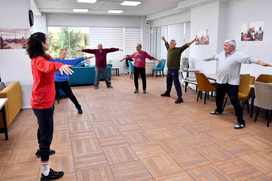Emekli Evi Üyeleri Sabah Sporunda Bir Araya Geliyor