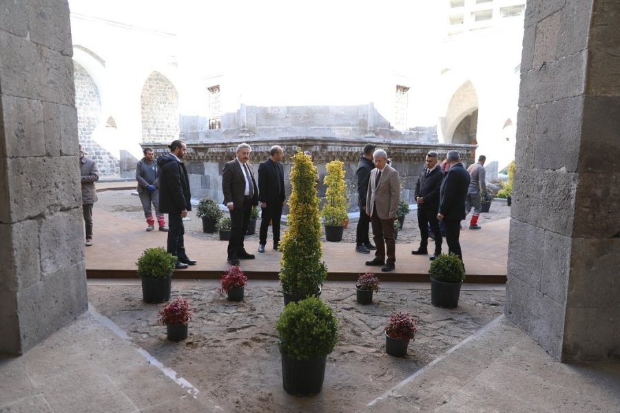 700 Yıllık Köşk Medrese Yakında Kapılarını Açacak