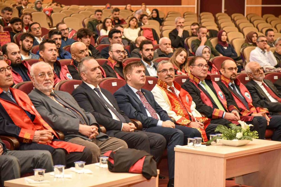 Kmü’de Akademik Performans Ve Biniş Giyme Töreni Düzenlendi