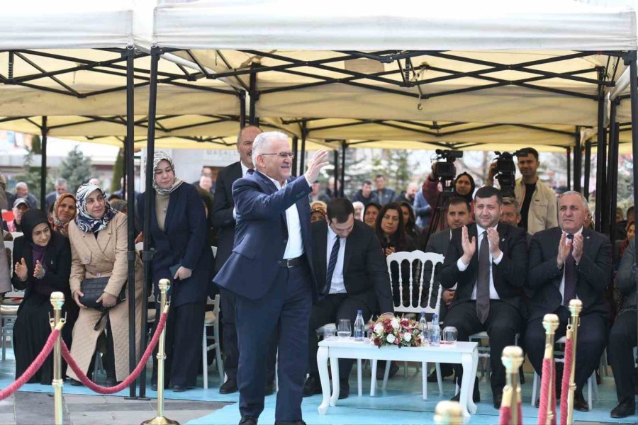 Başkan Büyükkılıç, Felahiye’de Toplu Temel Atma Törenine Katıldı