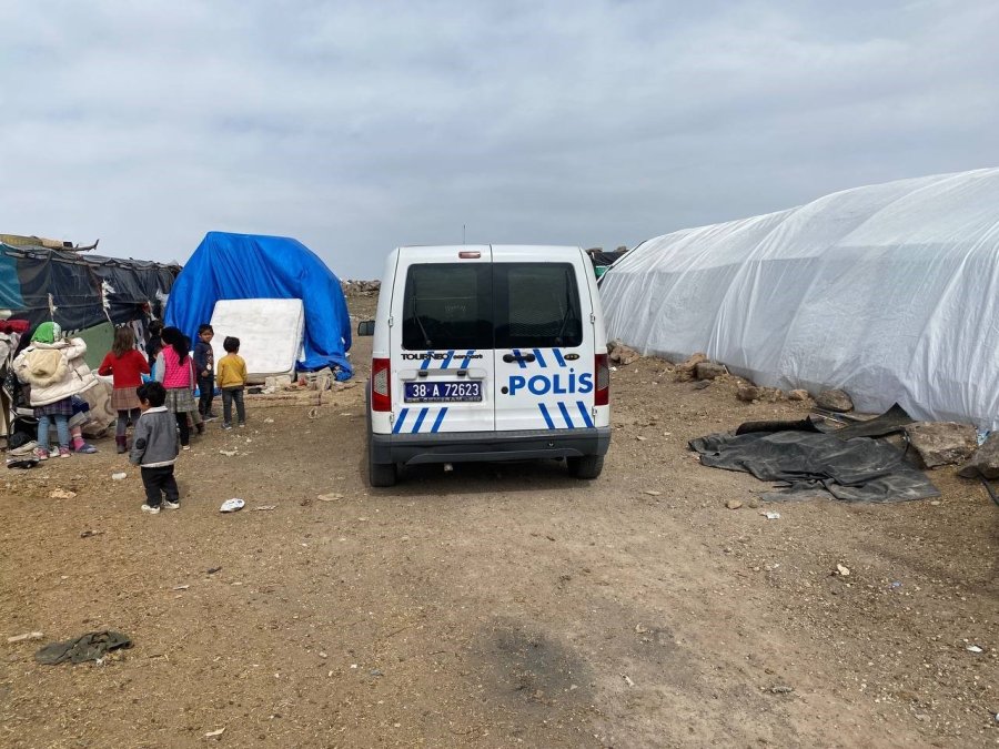 Köpeğin Isırdığı Çocuk Ağır Yaralandı