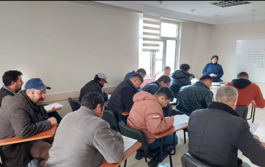 Karapınar’da Sürü Yönetimi Elamanı Kursu Sona Erdi