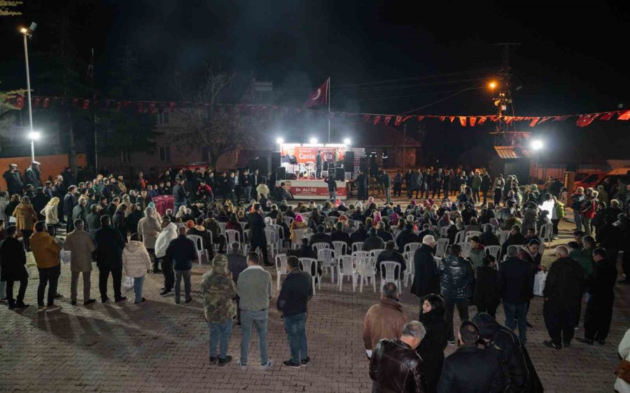 Arslanköy’de Kurtuluş Coşkusu Fener Alayı İle Yaşandı