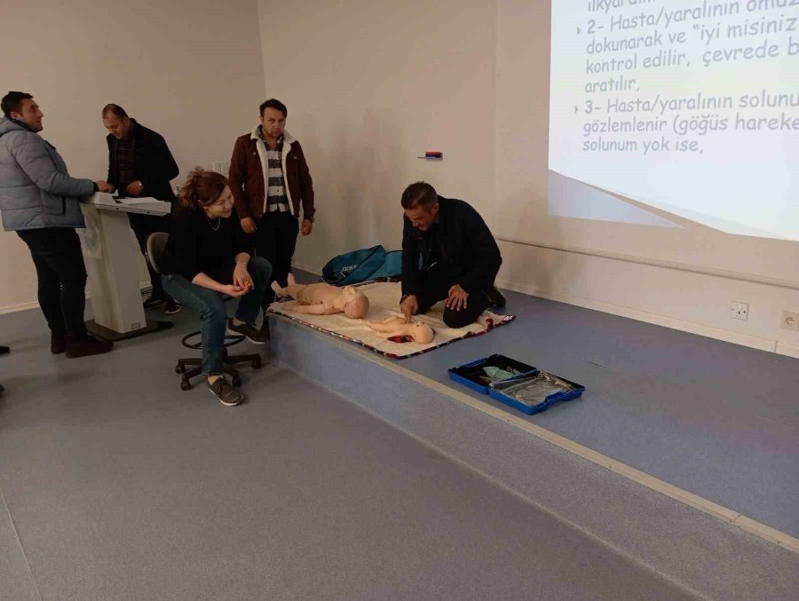 Niğde Ömer Halisdemir Üniversitesi Personeline İlk Yardım Eğitimi Verildi