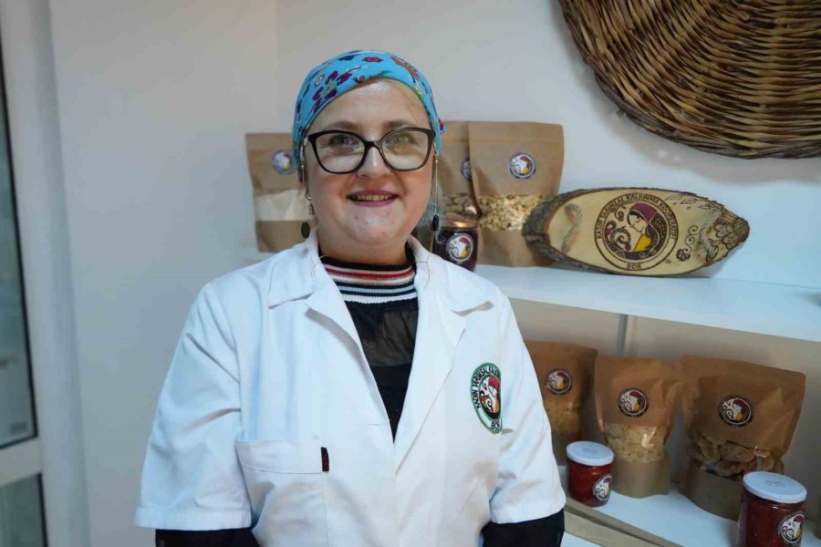 Üretken Kadınlar Yöresel Ürünlere Değer Katıyor