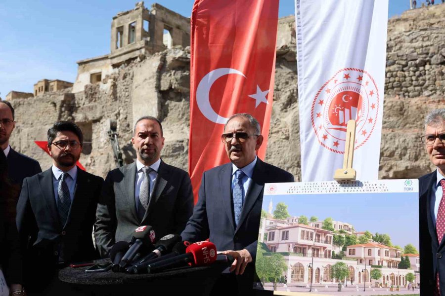 Bakan Özhaseki: "kale Projesi, Niğde’nin Turizmden İstifade Etmesini Sağlayacak”