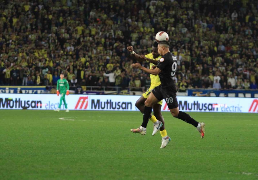 Trendyol Süper Lig: Hatayspor: 0 - Fenerbahçe: 0 (maç Devam Ediyor)