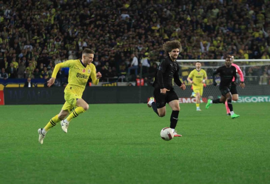 Trendyol Süper Lig: Hatayspor: 0 - Fenerbahçe: 0 (maç Devam Ediyor)