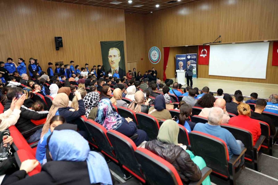 Gültak, Sporcu Gençler Ve Aileleriyle Buluştu