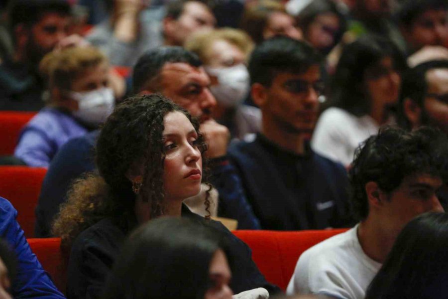 Anttalks’ın Konuğu İlber Ortaylı Oldu