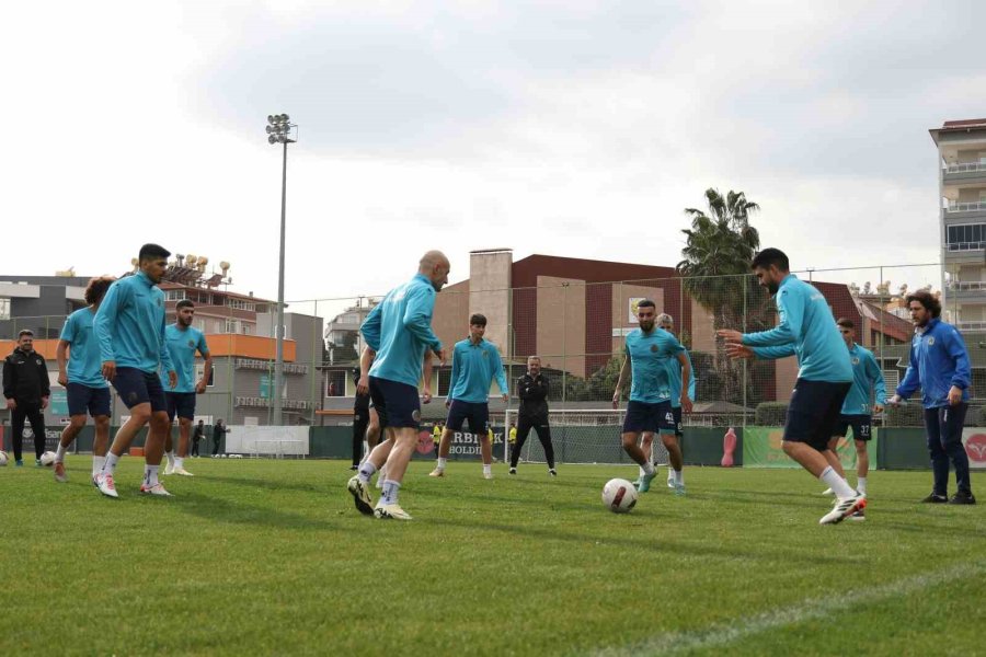 Alanyaspor, Trabzonspor Maçı Hazırlıklarını Tamamladı