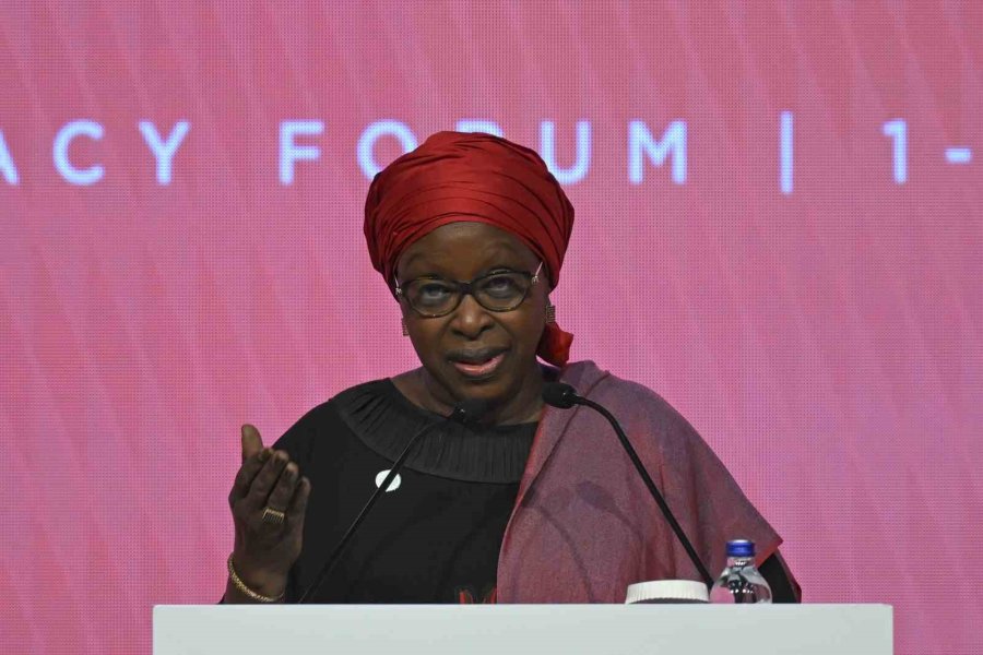 Antalya Diplomasi Forumu 2024’de Emine Erdoğan’a Övgü