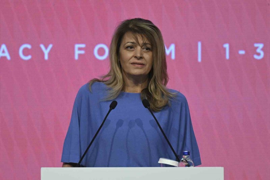 Antalya Diplomasi Forumu 2024’de Emine Erdoğan’a Övgü