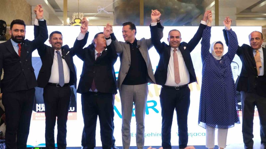 Gençlerin Nebi Hatipoğlu Coşkusu