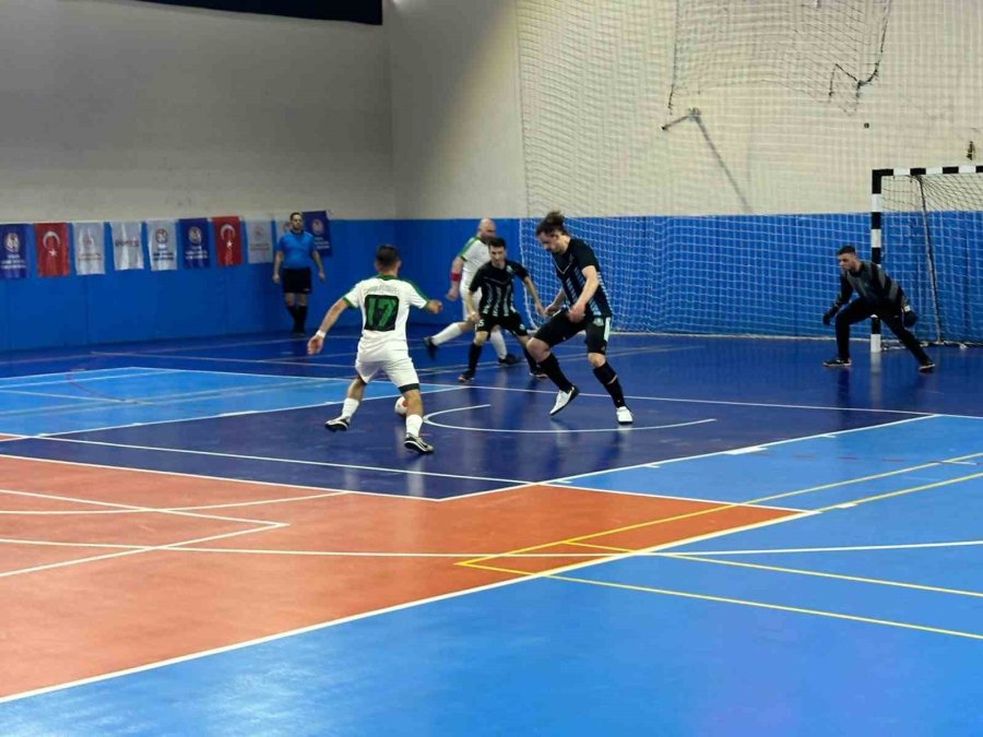 Eskişehir’in Ev Sahipliği Yaptığı Futsal Az Görenler 1. Llig’inde İlk Maçlar Oynandı