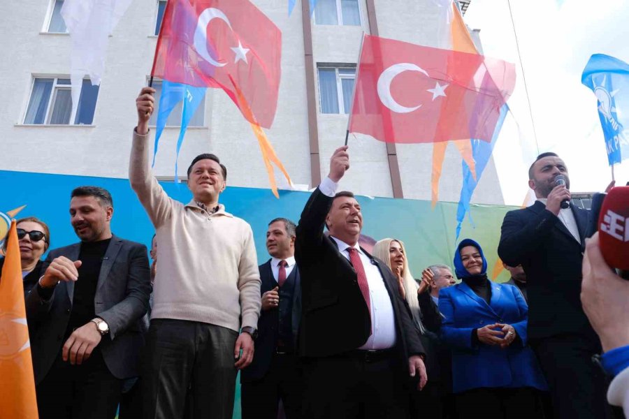 Nebi Hatipoğlu: "cumhuriyet Halk Partisi’nin Bütün Elementleri Üstüme Geliyor"