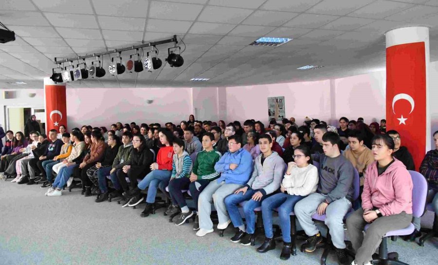 Konyaaltı’nda Özel Öğrencilere Deprem Tatbikatı