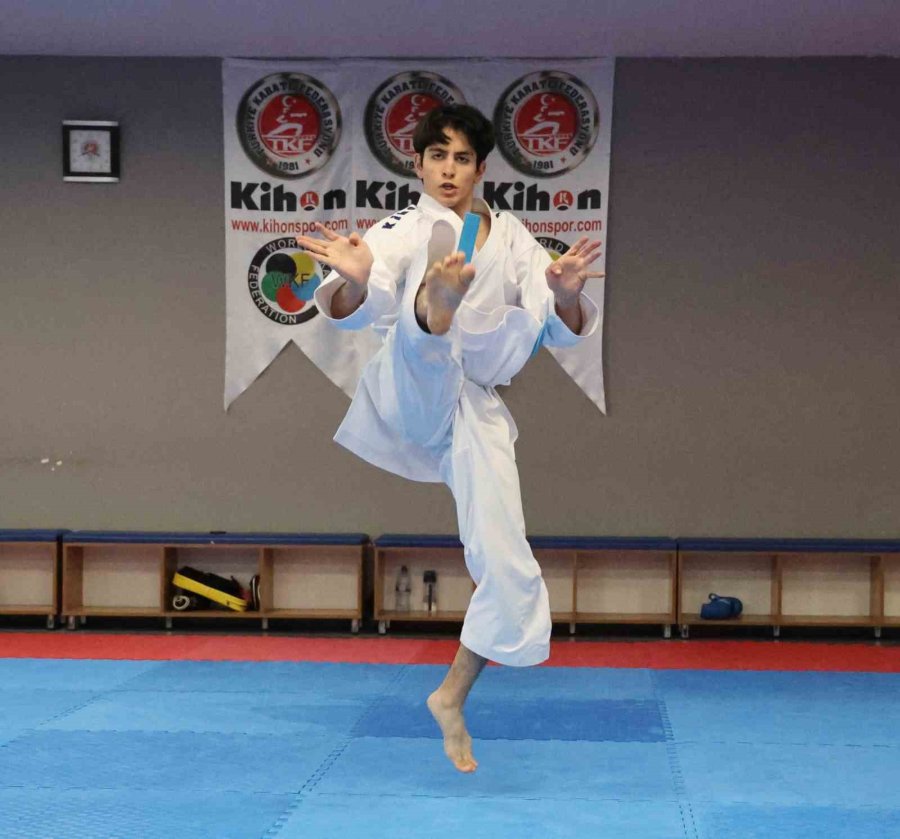 İşitme Engelli 16 Yaşındaki Muhammet Taha Baskın’ın Hedefi Olimpiyatlar