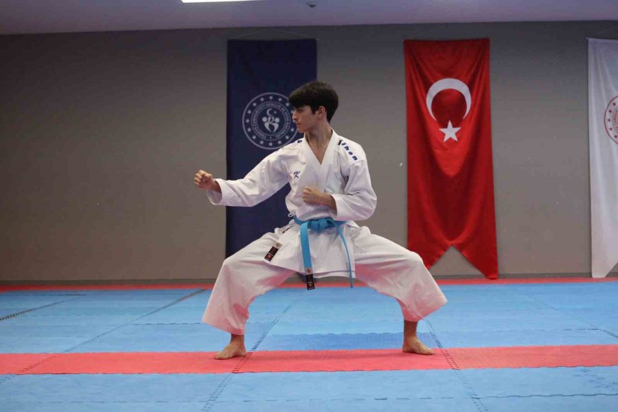 İşitme Engelli 16 Yaşındaki Muhammet Taha Baskın’ın Hedefi Olimpiyatlar